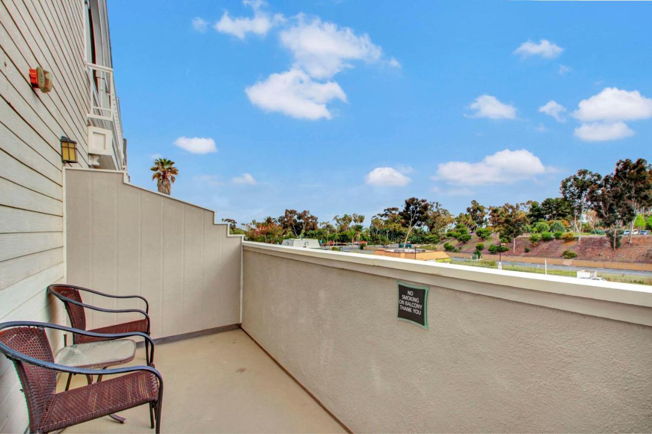 Best Western Plus Marina Shores Hotel Dana Point Exterior foto